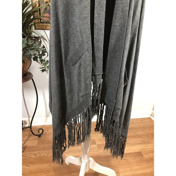 Hollister Cozy Baby Women Cardigan Sweater Gray Sleeveless Shawl Knit Y2K Boho - Picture 2 of 8